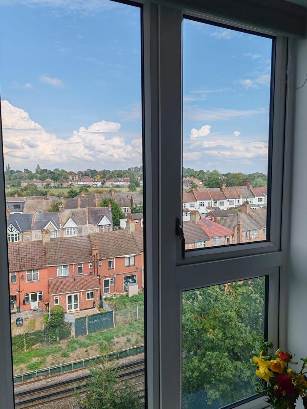 Sudbury Hill Stay Harrow on the Hill Екстериор снимка